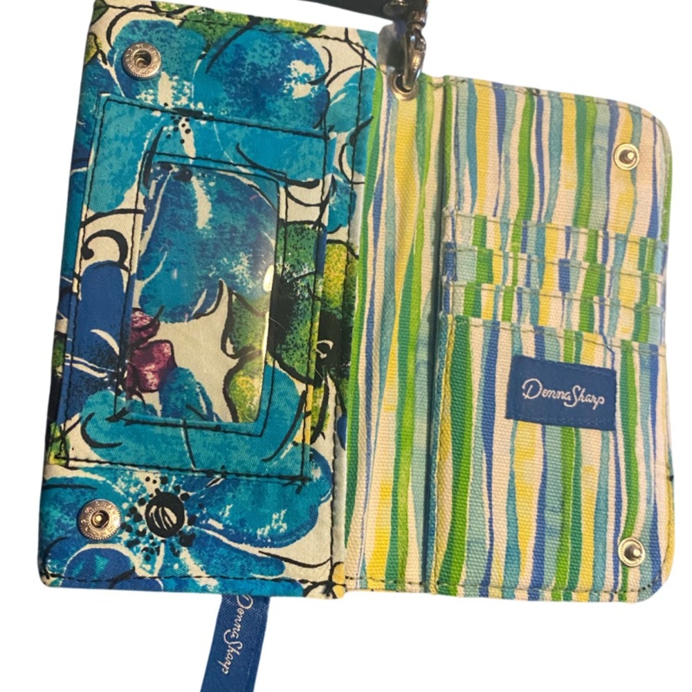 Donna Sharp Wristlet - image 3